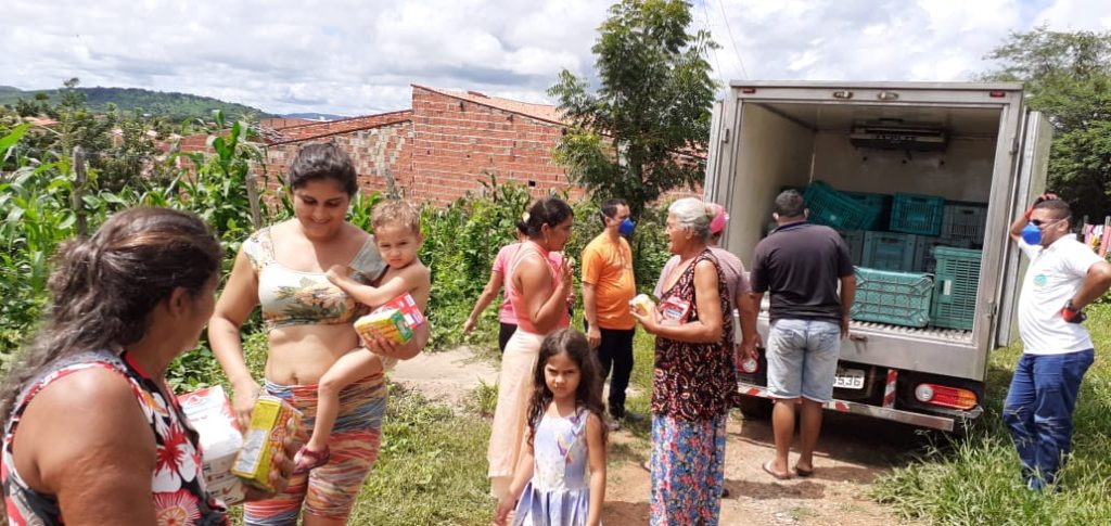 Comunidades ciganas do Centro Sul recebem doação de alimentos Jornal