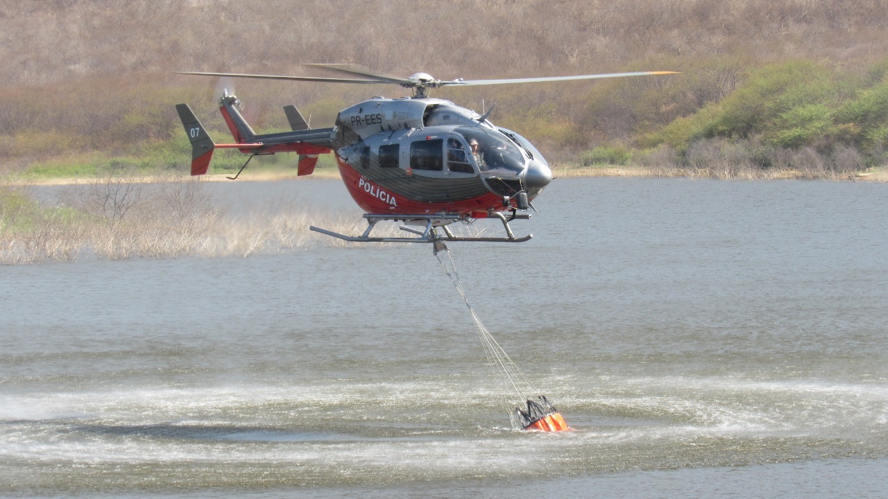 Aeronave da Ciopaer auxilia Bombeiros na Região Centro-Sul