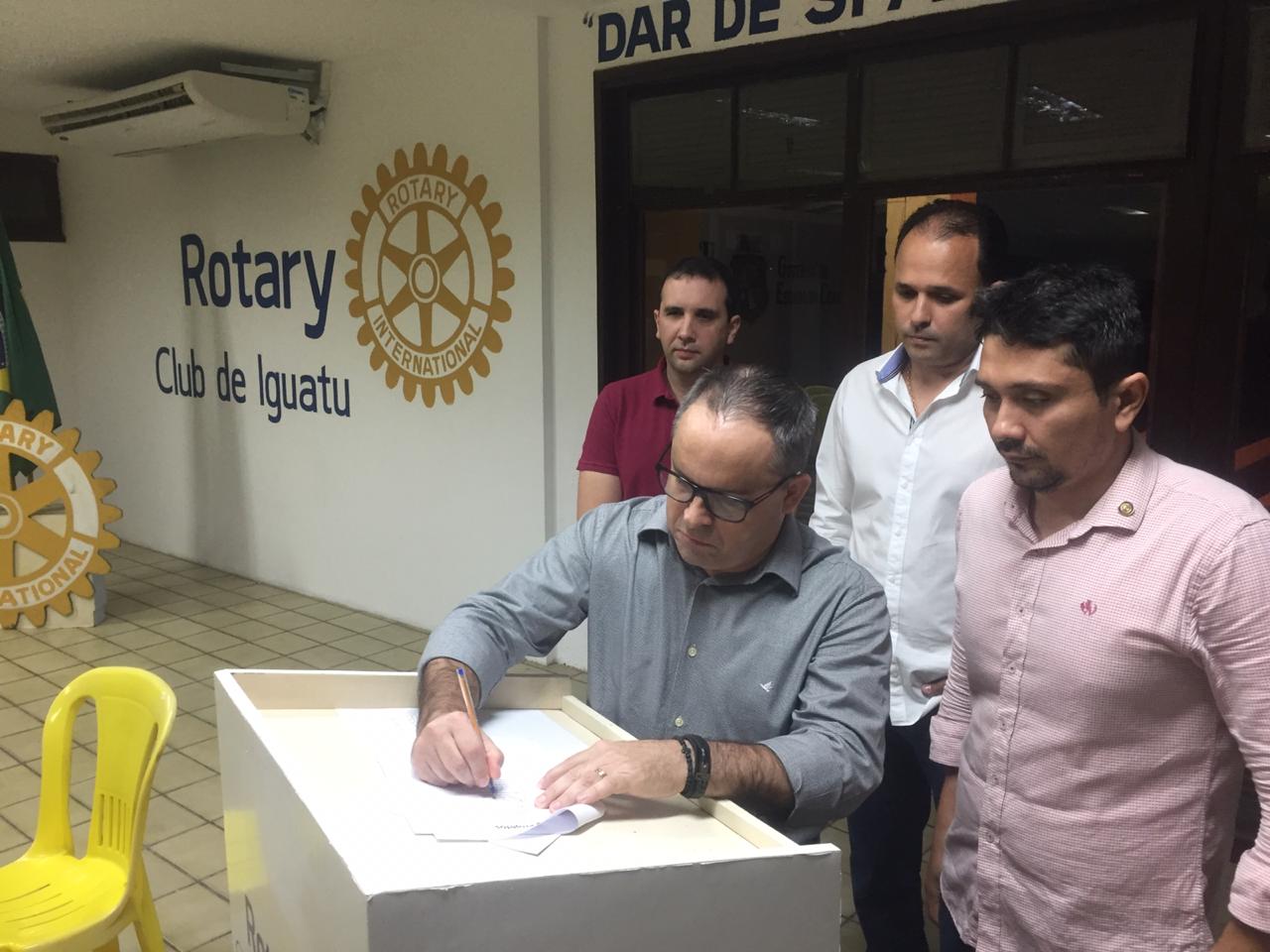 Rotary assina acordo para projeto de reformulação do Parque de Exposição