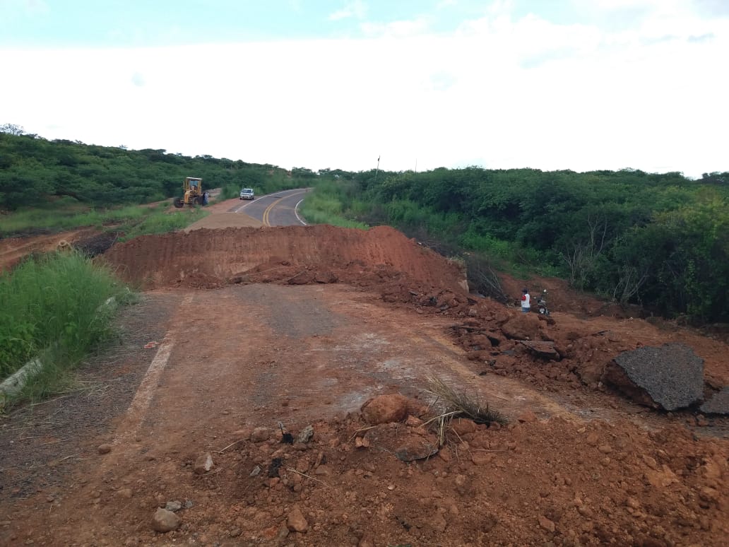 Previsão da conclusão da obra da CE -375 é de 10 dias