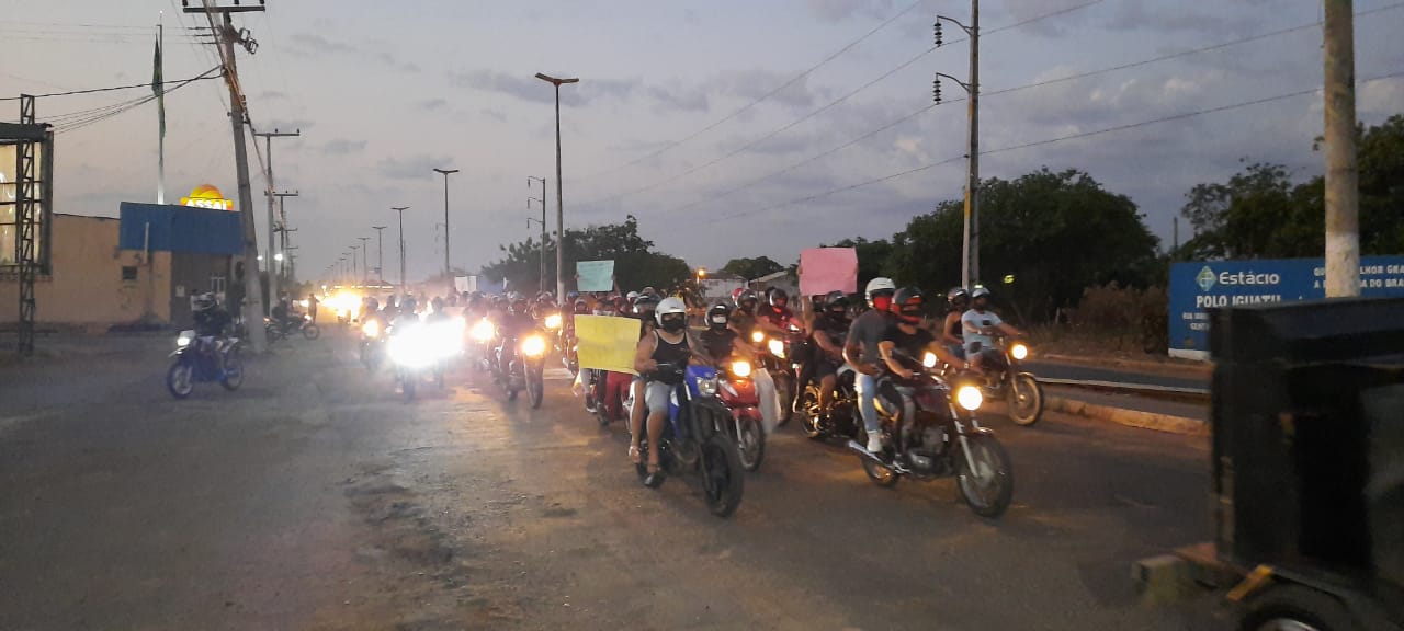 Manifestação cobra reabertura das academias em Iguatu