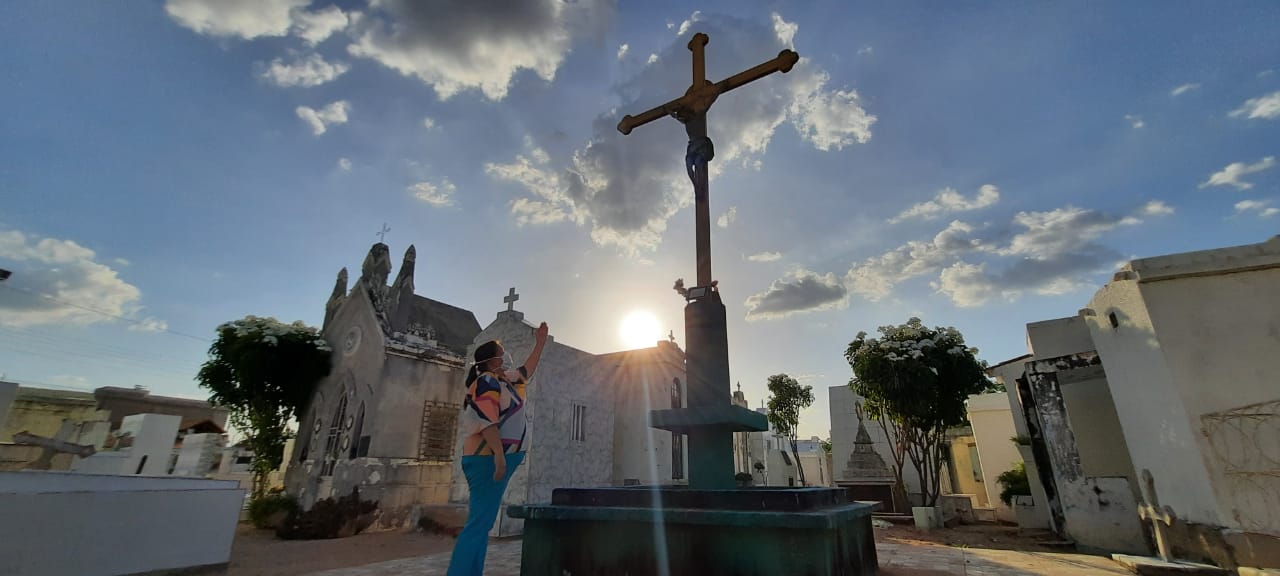 Cemitérios preparados para receber visitantes