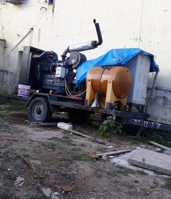 Morador reclama barulho de gerador e de som de alto falante