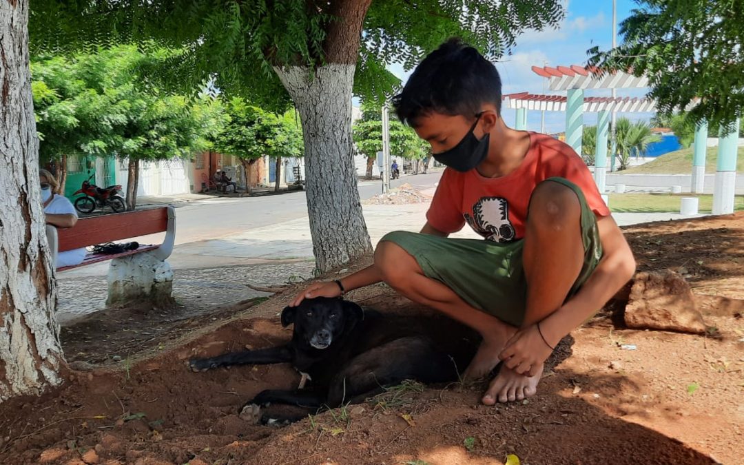 Pretinha é xodó para moradores do Santo Antônio