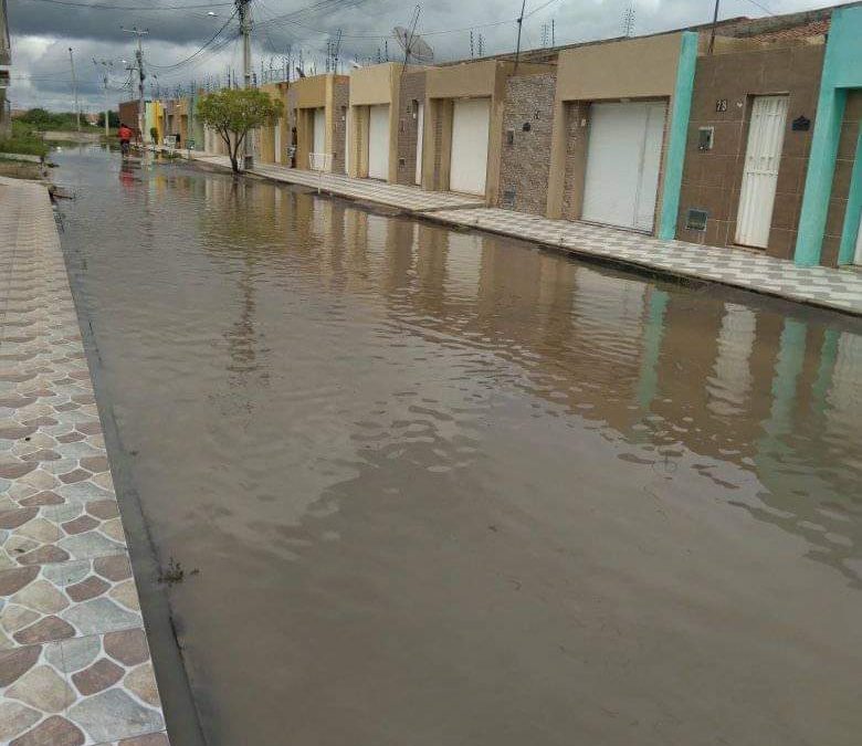 Moradores dos bairros Cajueiro e Conjunto Pe. Zé Marques pedem socorro