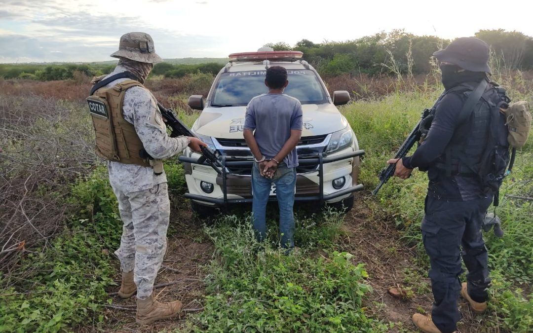 Preso acusado de ferir a faca criança de três meses e outras duas pessoas