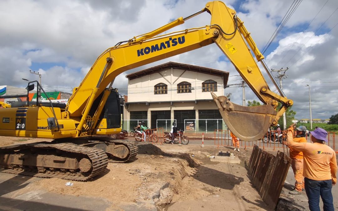 Usuários reclamam da demora nas obras da Av. Perimetral