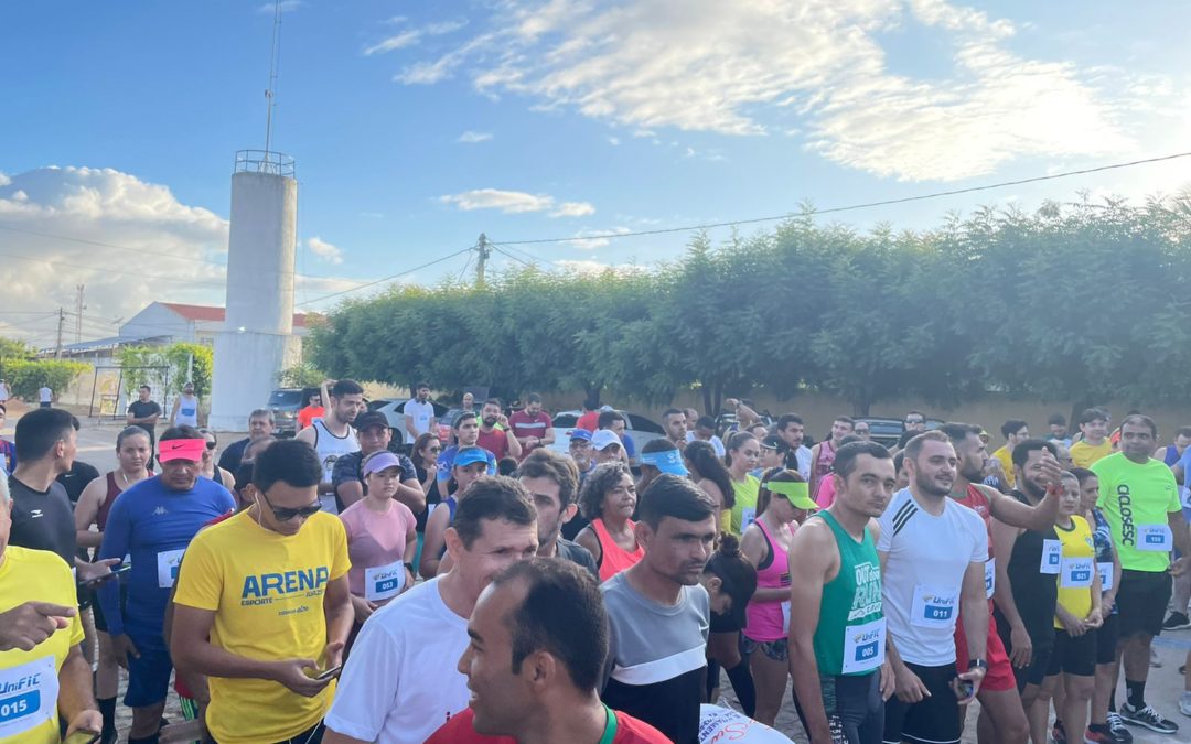 Amantes do esporte se reúnem em prova de corrida de rua