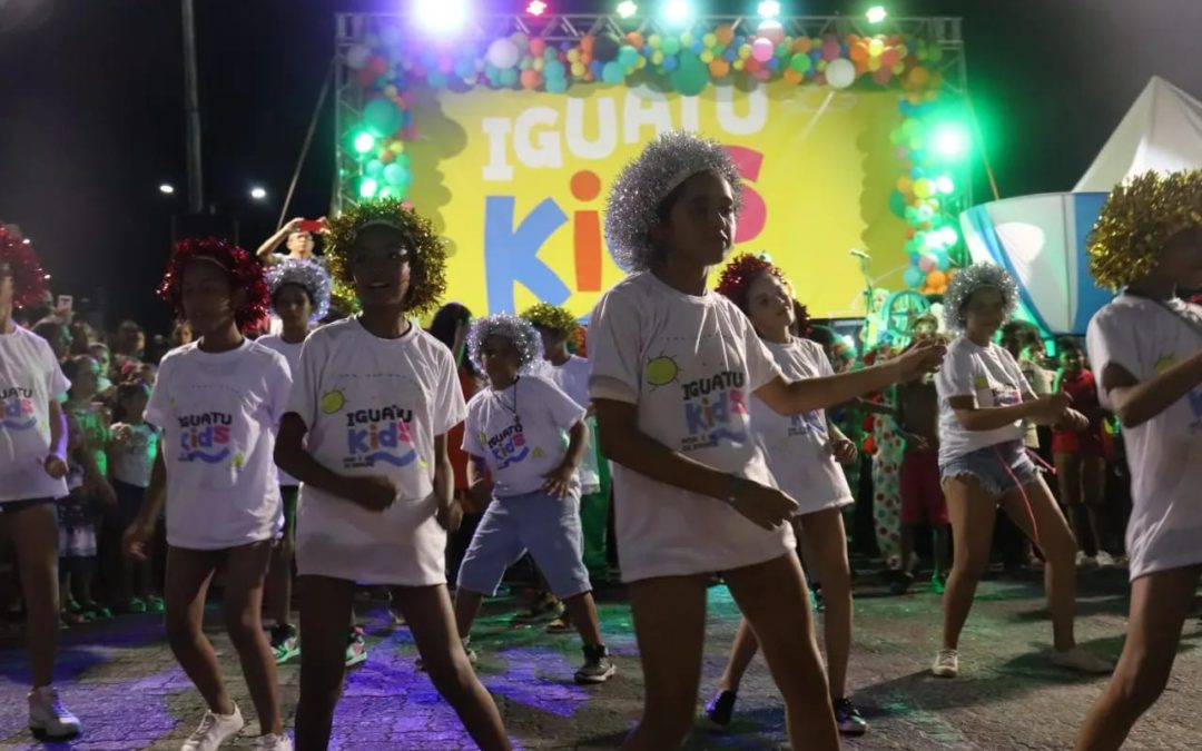 Dia das Crianças é celebrado em praça pública de Iguatu