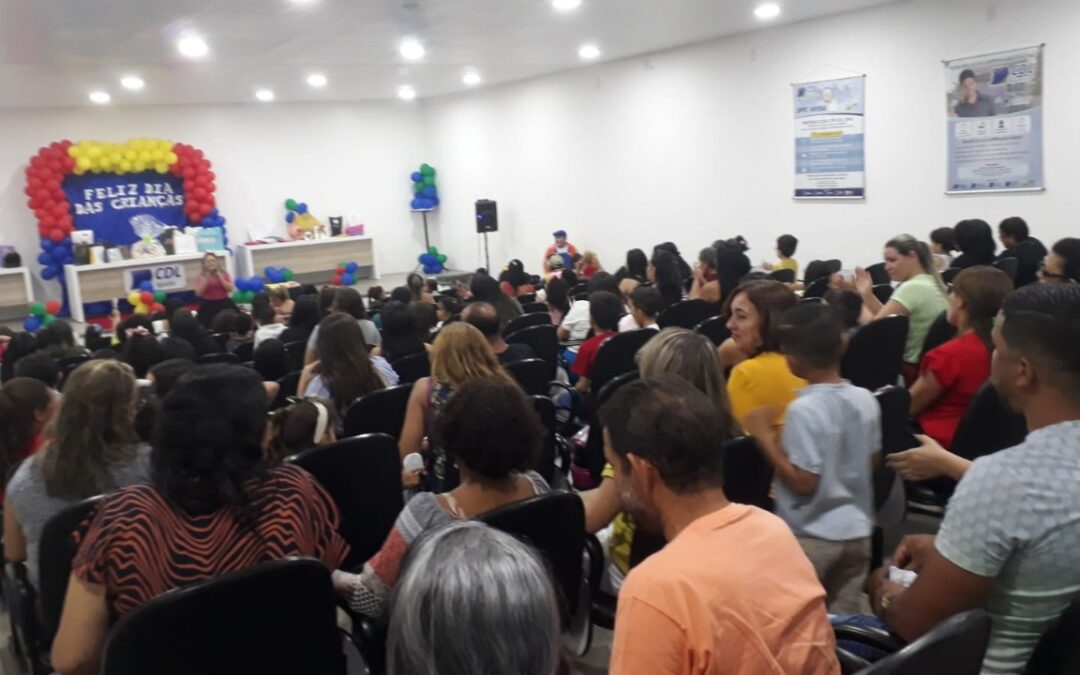 Festa das crianças na CDL teve parceria de empresas locais