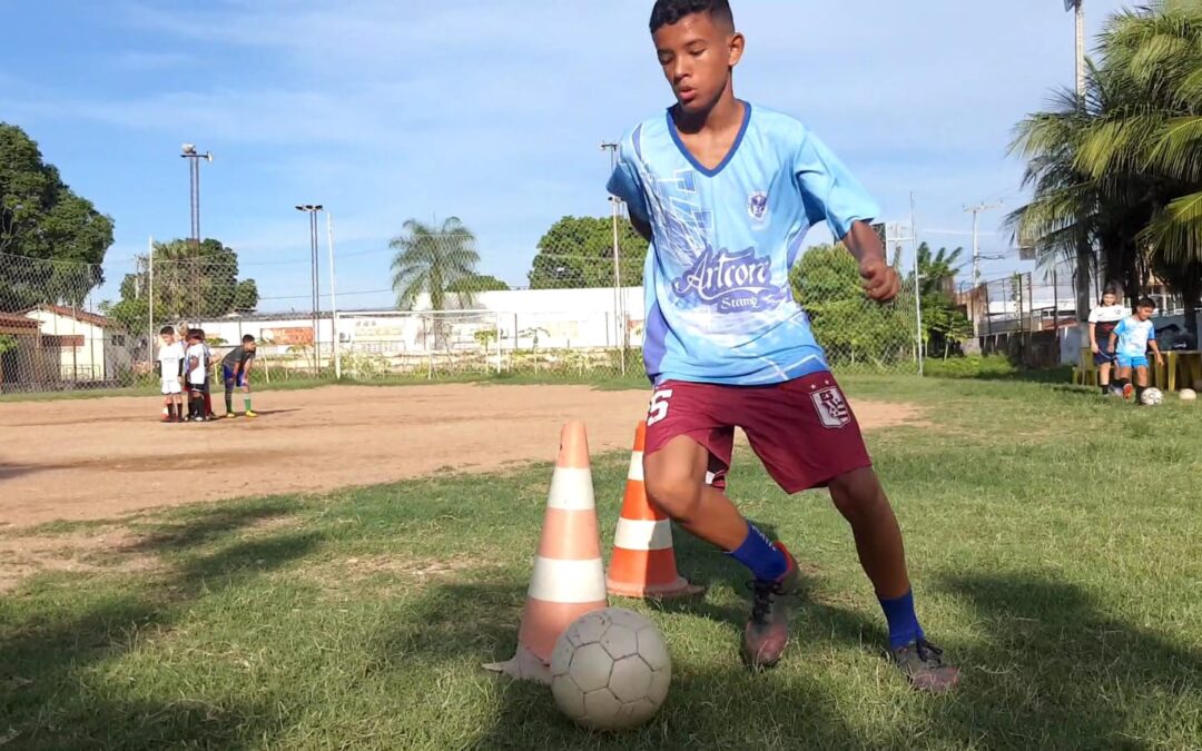 Escolinha de Futebol do Cláudio transforma vidas revelando talentos