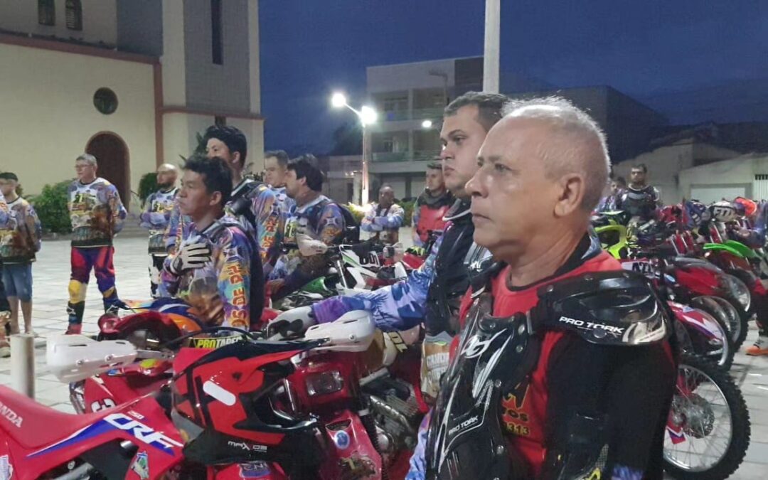 Motociclistas participam da Expedição Iguatu a Canoa Quebrada