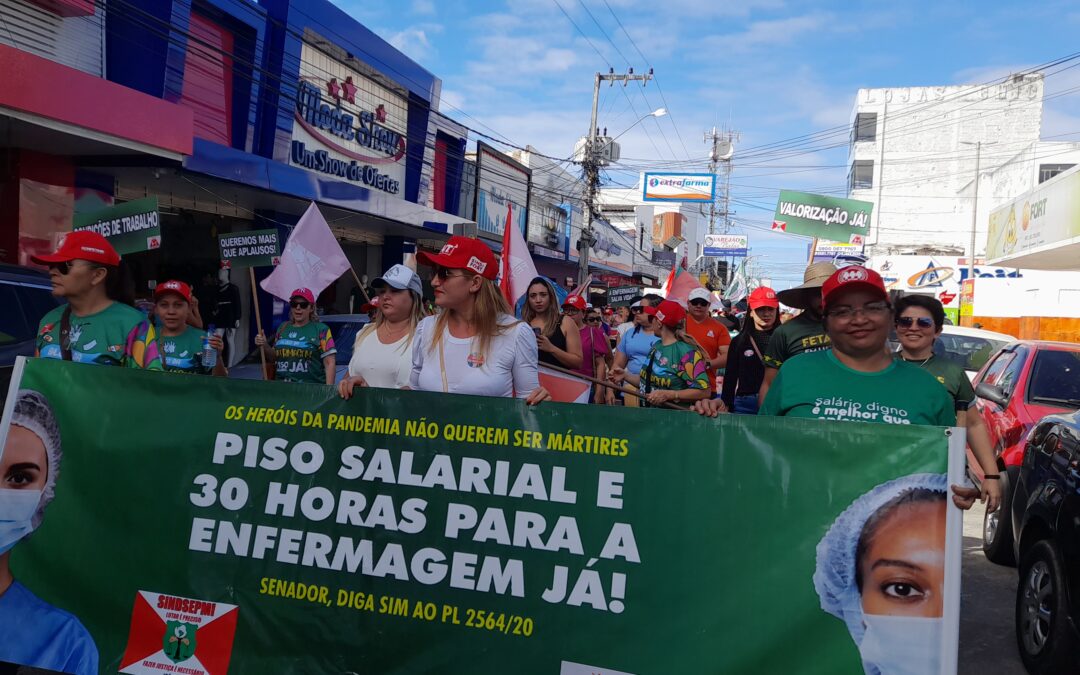 Profissionais de Enfermagem aderem à greve nacional