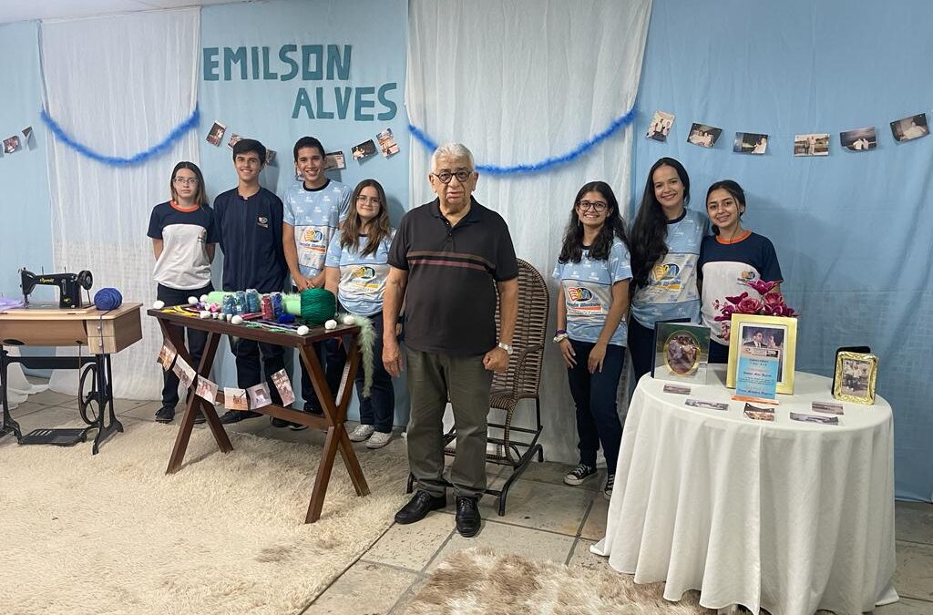 Emilson Bezerra recebe homenagem