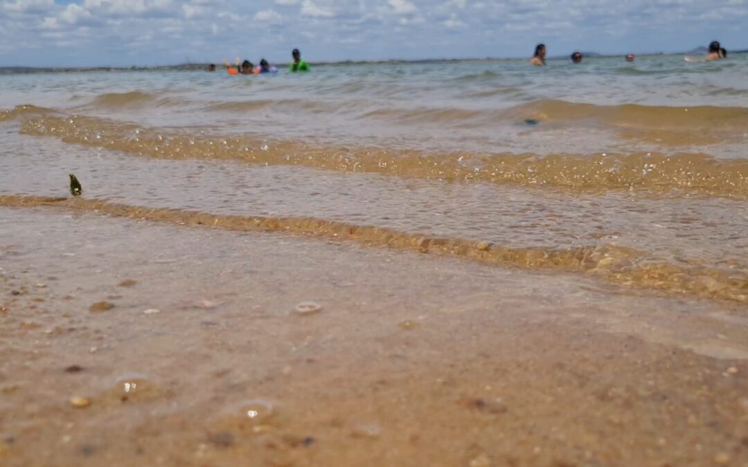 Cenário ‘praiano’ no sítio Barrocas atrai banhistas