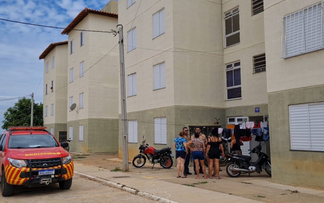 Problemas estruturais preocupam famílias do Conjunto Habitacional Dom José Mauro