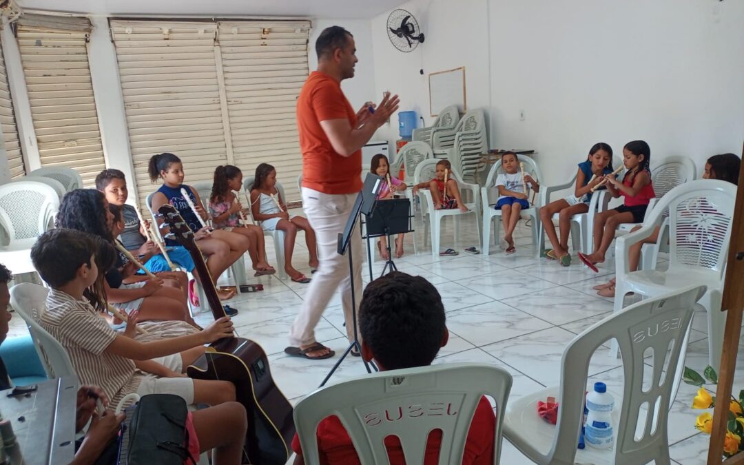 Projeto Doce Flauta Doce oferta aulas de musicalização para crianças do Bairro Santo Antônio