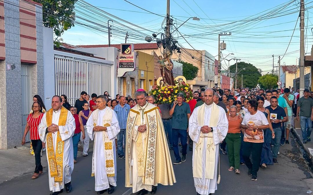 Procissão marca encerramento de festejos de São José em Iguatu