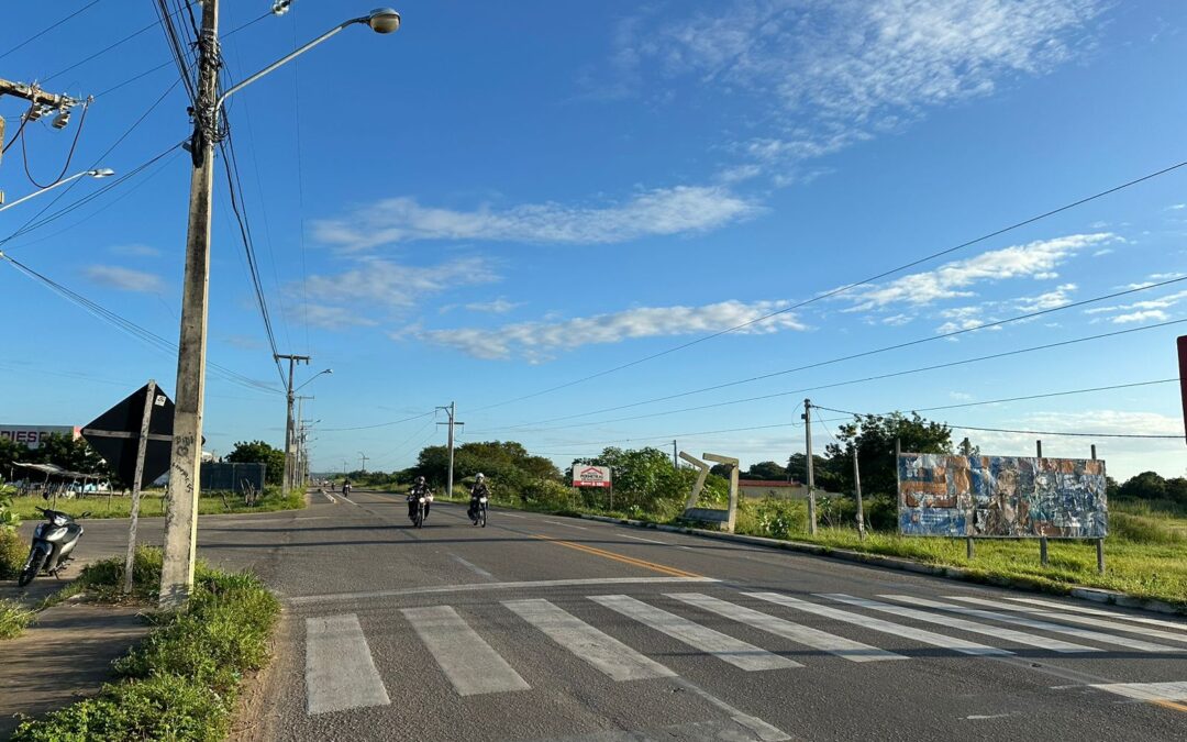 Manicure atropelada por motoqueiro pede sinalização em cruzamento