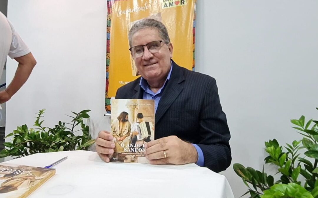 Livro conta a história de Claudizinho de Paula: ‘o menino que nasceu três vezes’