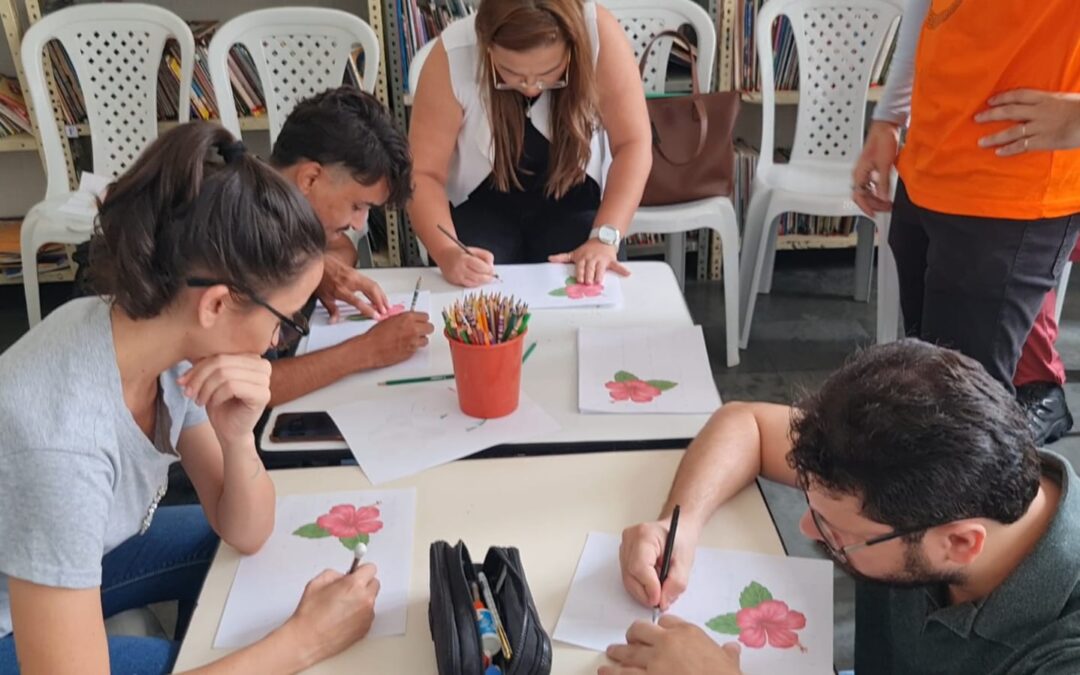 Oficinas de produção de cordel e desenho são desenvolvidas em projeto por alunos de Biologia da Fecli/Uece