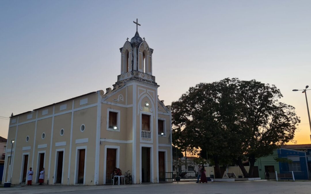 Devotos participam do festejo de 60 anos da Paróquia de Nossa Senhora do Perpétuo Socorro