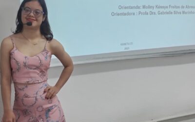 Moliny Abreu apresenta TCC e conclui curso de Pedagogia